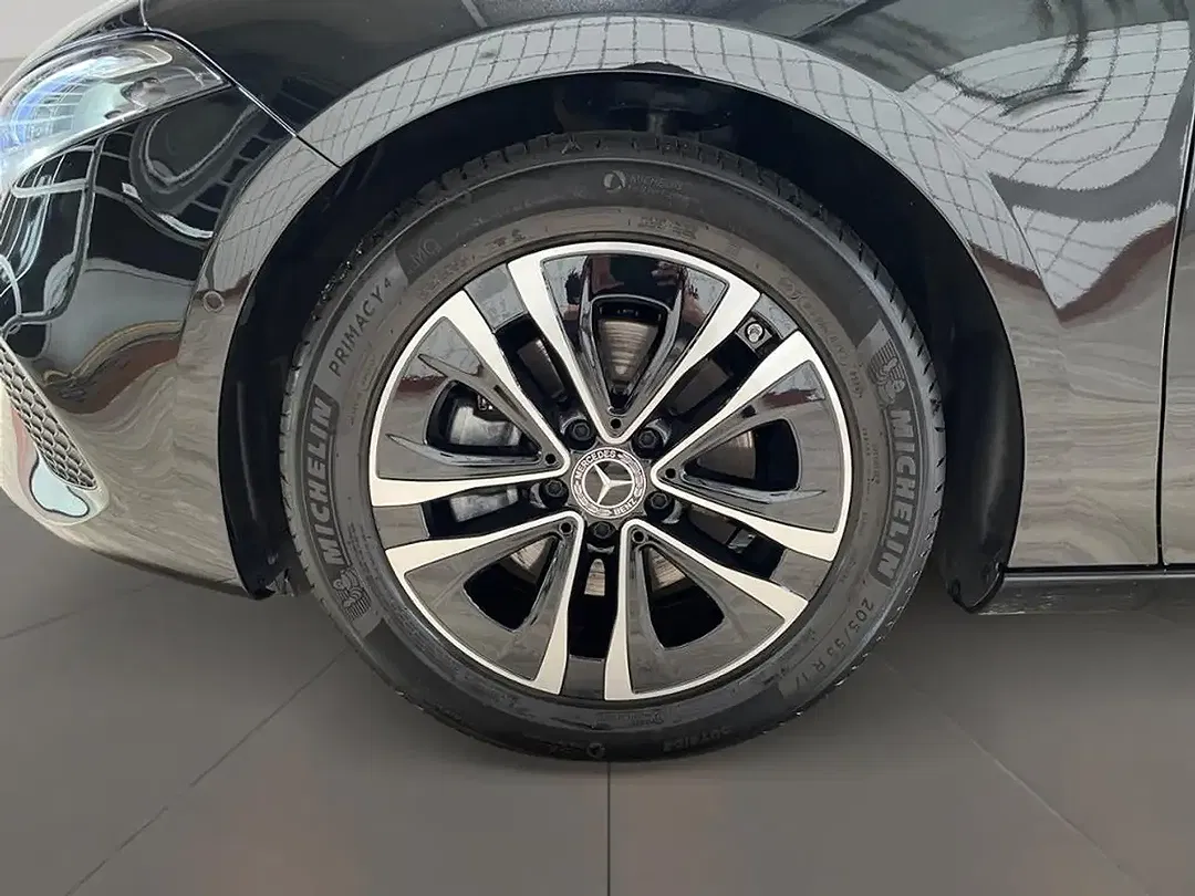 Mercedes-Benz A 200 MBUX Progressive - Thumbnail 6
