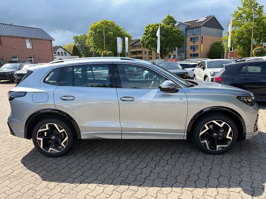 Volkswagen Tiguan 1.5 eTSI R-Line - foto 2