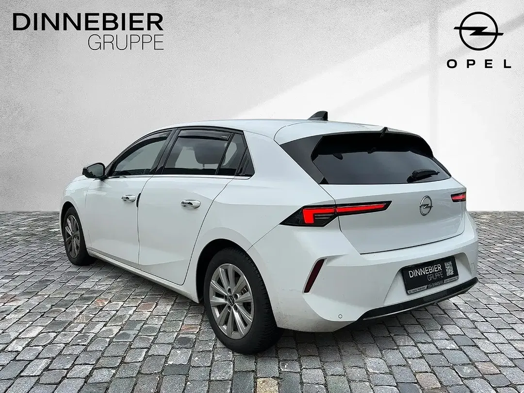 Opel Astra 1.2 Turbo Elegance - foto 2