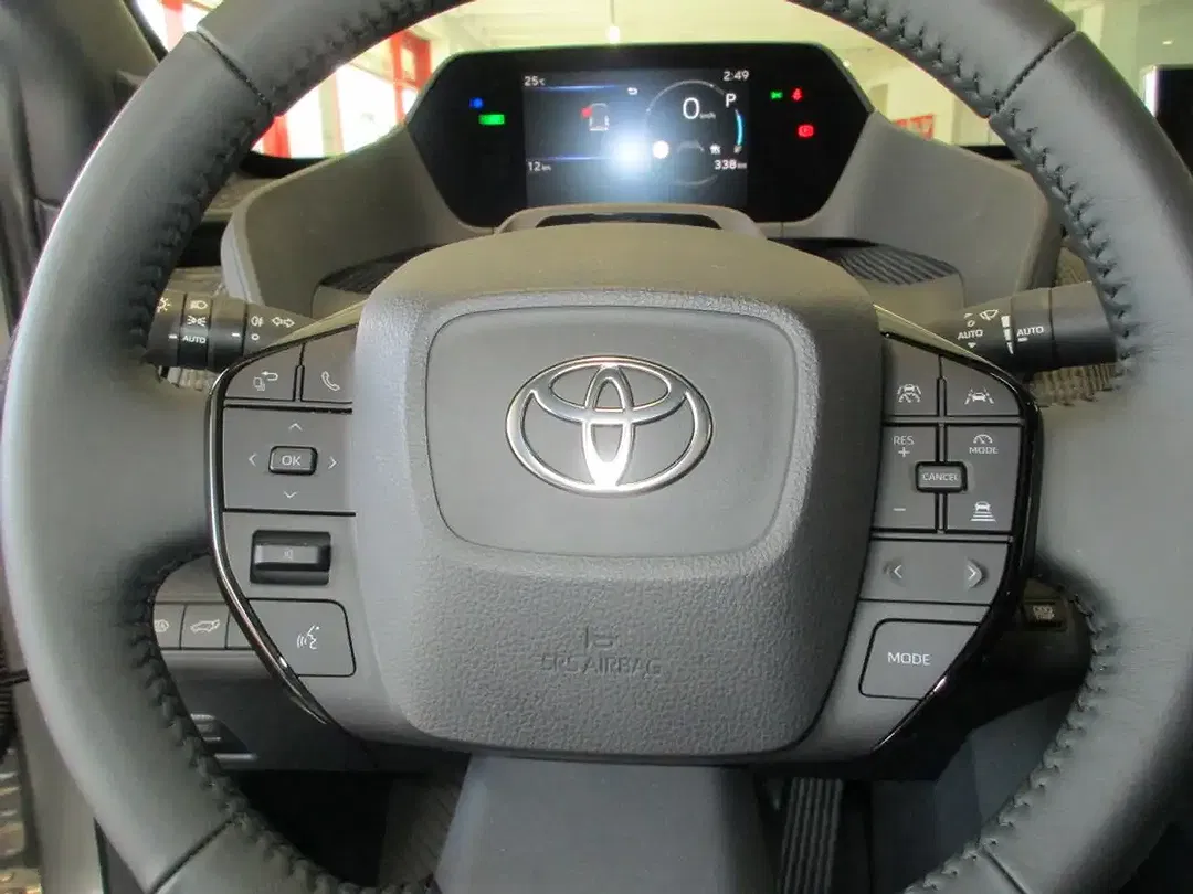 Toyota bZ4X - Thumbnail 12