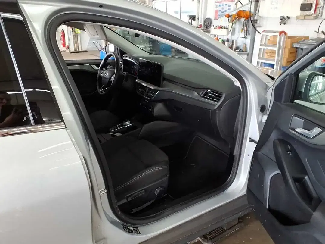 Ford Focus 1.5 EcoBlue Titanium - Thumbnail 7