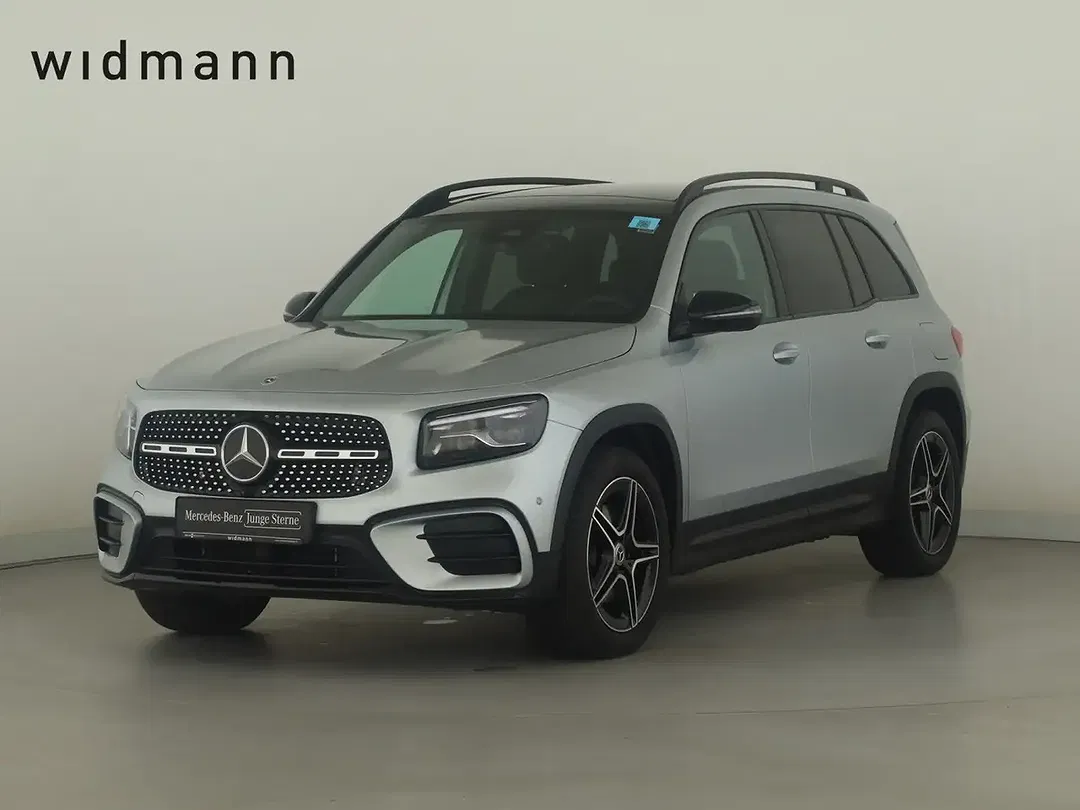 Mercedes-Benz GLB 200 AMG Night - Thumbnail 1