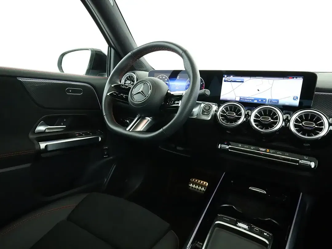 Mercedes-Benz GLB 200 AMG Night - Thumbnail 10