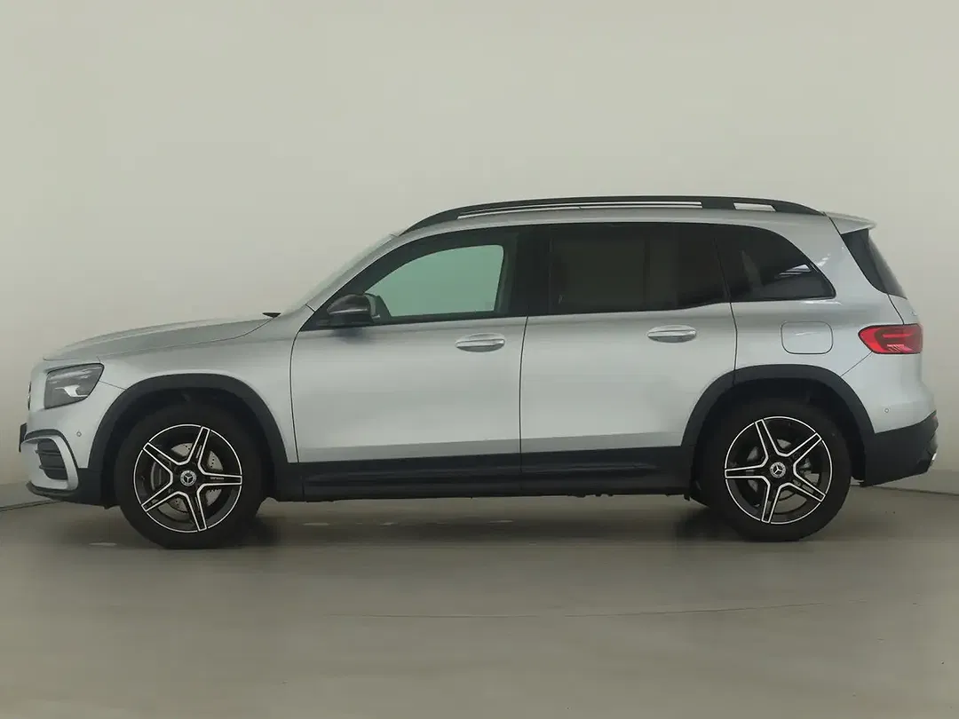 Mercedes-Benz GLB 200 AMG Night - Thumbnail 7