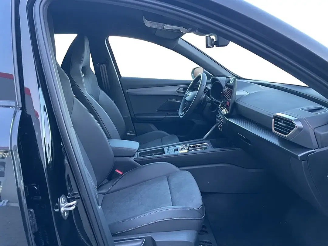 CUPRA Formentor 1.5 PHEV TSI DSG VZ DCC Matrix LED - Thumbnail 8