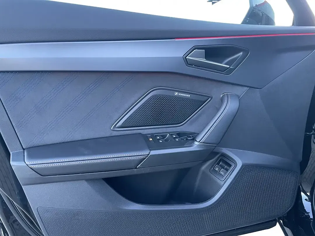 CUPRA Formentor 1.5 PHEV TSI DSG VZ DCC Matrix LED - Thumbnail 10