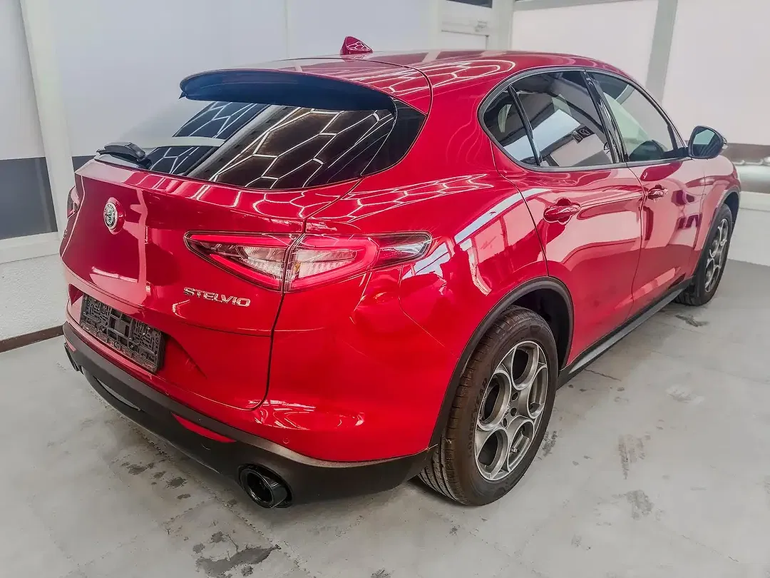 Alfa Romeo Stelvio 2.2 AUT 4x4 Sprint - Thumbnail 4