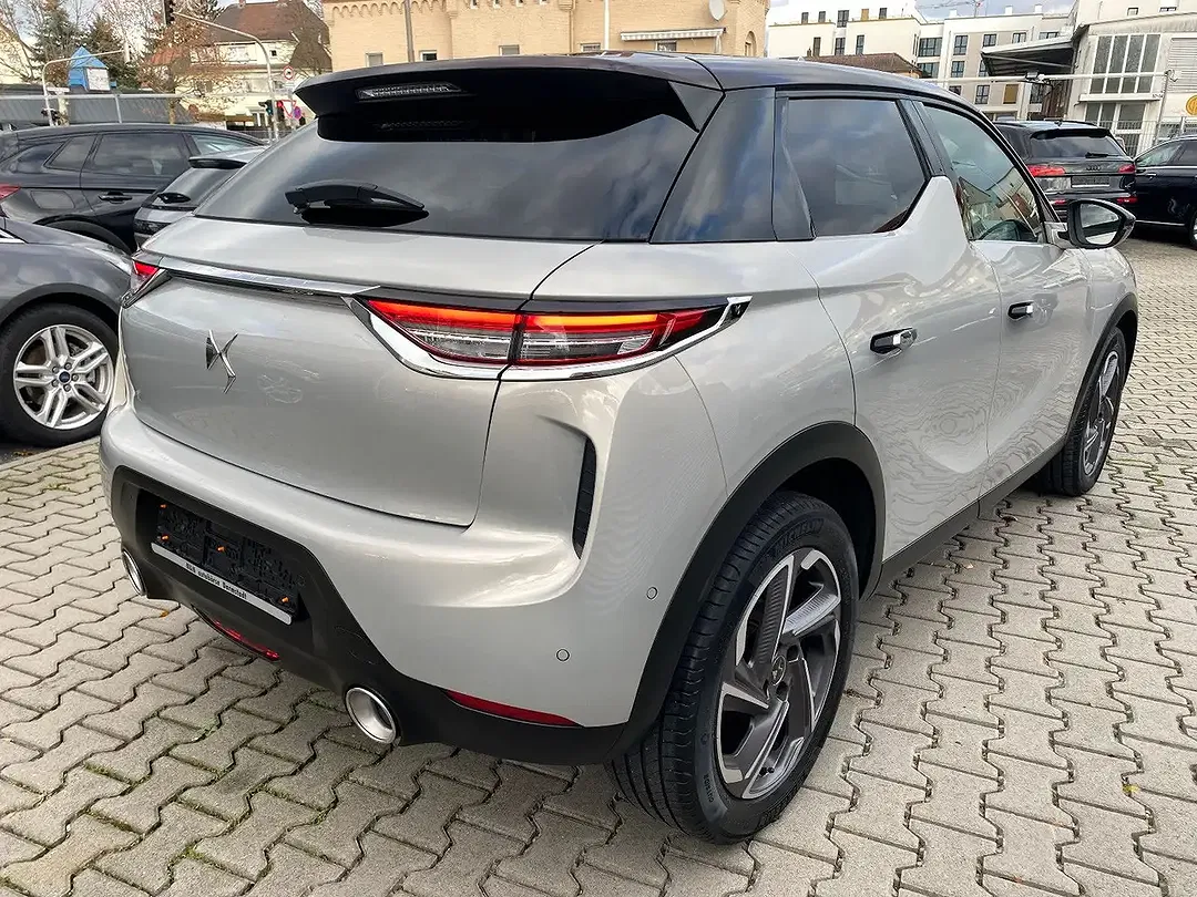 DS Automobiles DS 3 - Thumbnail 5