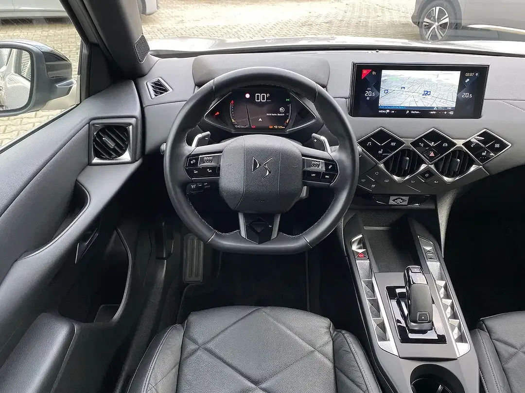 DS Automobiles DS 3 - Thumbnail 9