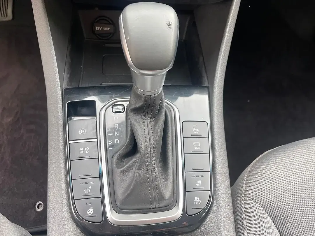 Hyundai IONIQ PHEV Hybrid Style - Thumbnail 10