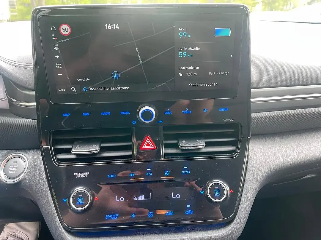 Hyundai IONIQ PHEV Hybrid Style - Thumbnail 13
