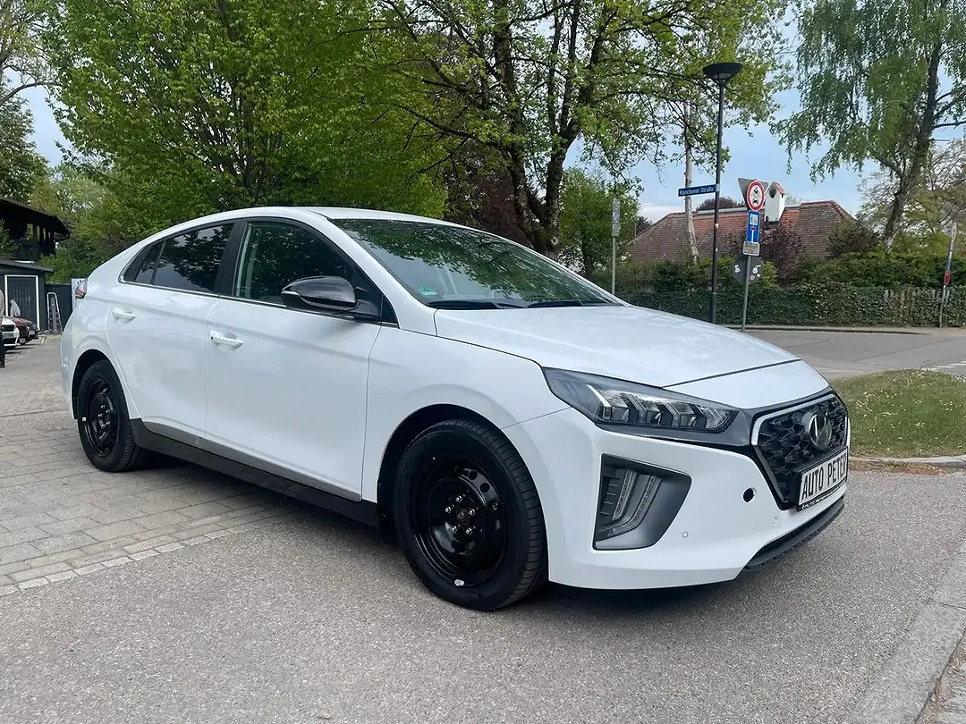 Hyundai IONIQ PHEV Hybrid Style - Thumbnail 6