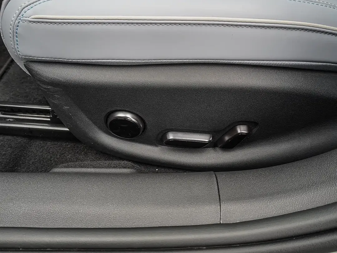 BYD Seal 82.5 kWh EV AWD Excellence - Thumbnail 14
