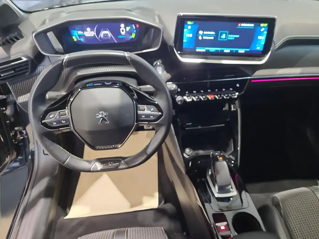 Peugeot 208 GT - Thumbnail 13