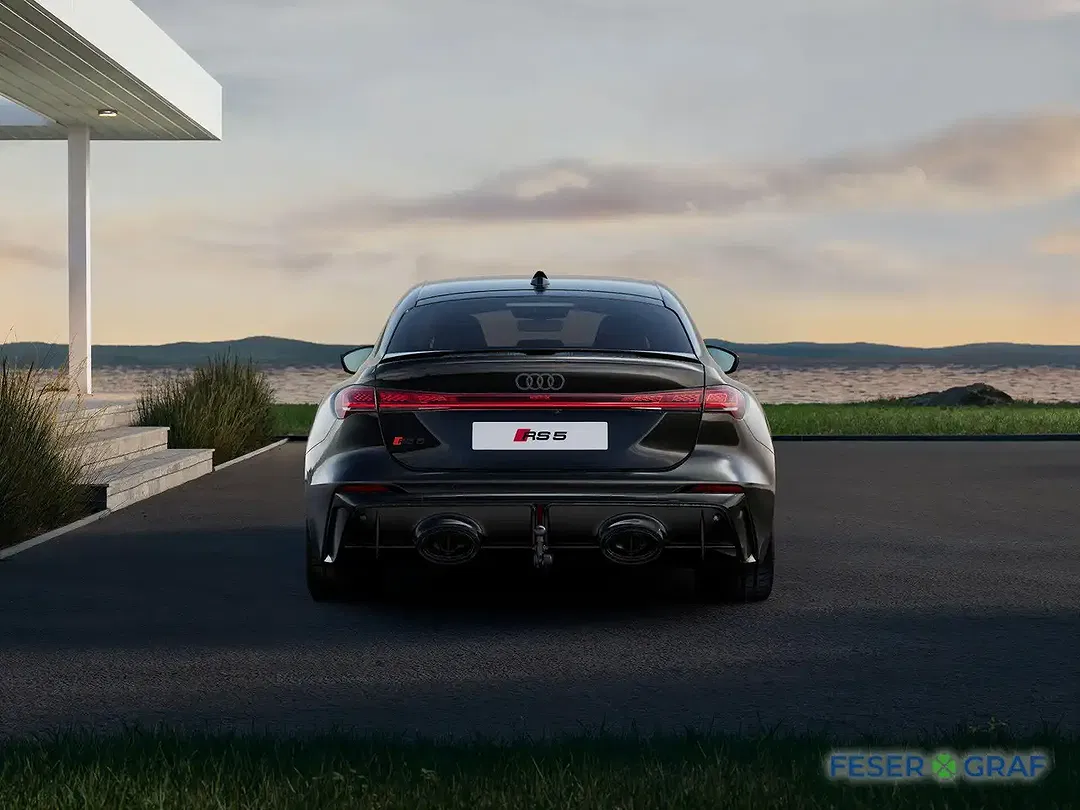 Audi RS5 Pro - Thumbnail 4