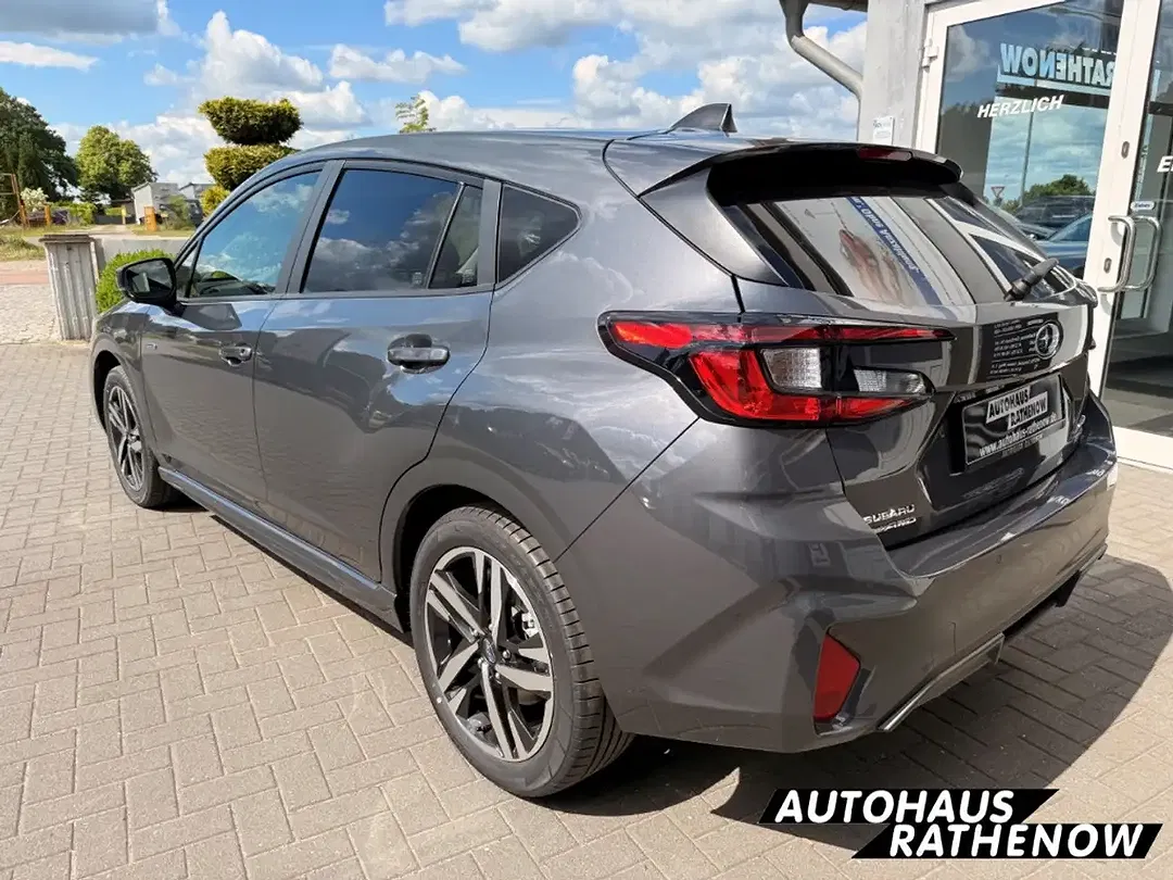 Subaru Impreza 2.0 Platinum - Thumbnail 7