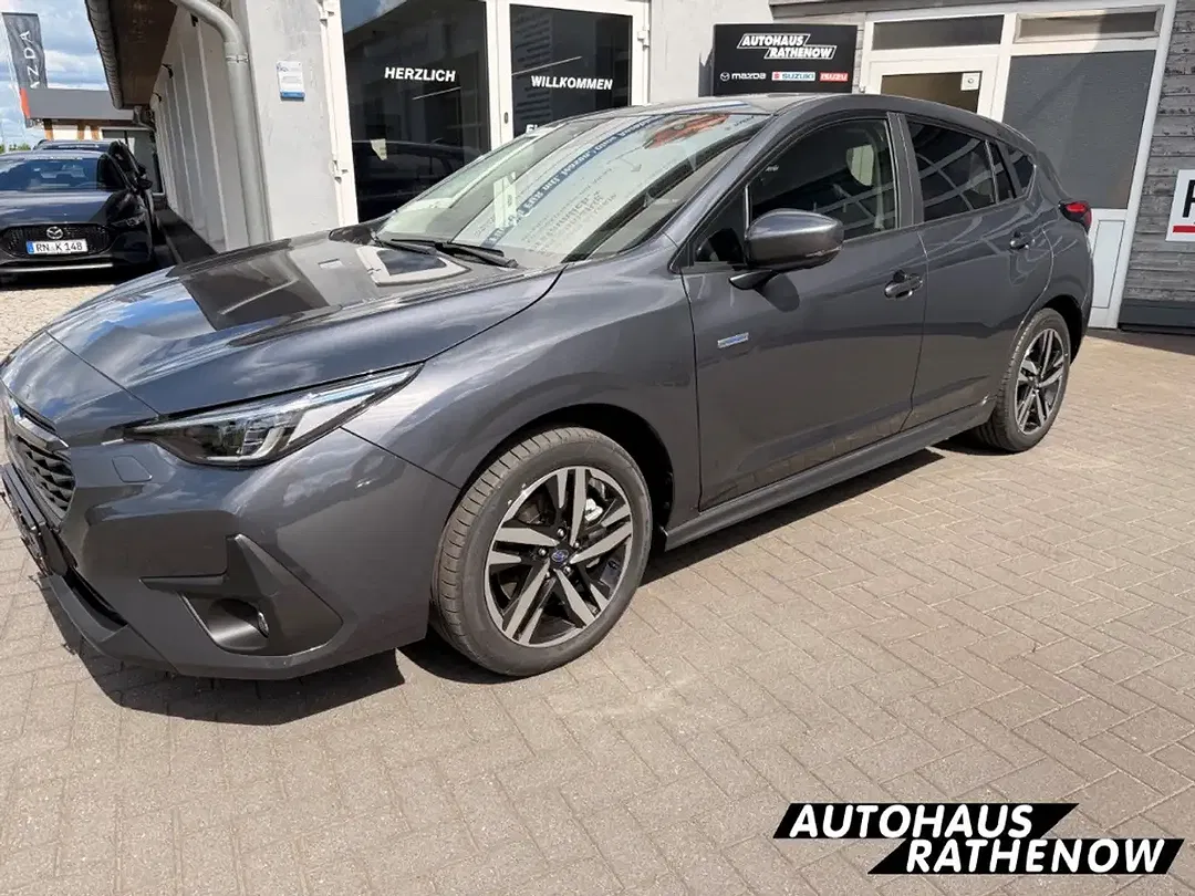 Subaru Impreza 2.0 Platinum - Thumbnail 9