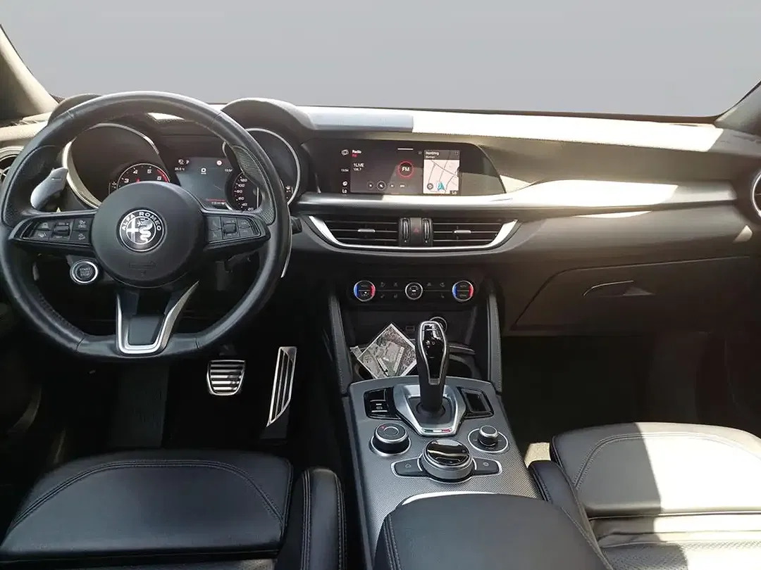 Alfa Romeo Stelvio Q4 Veloce - Thumbnail 8