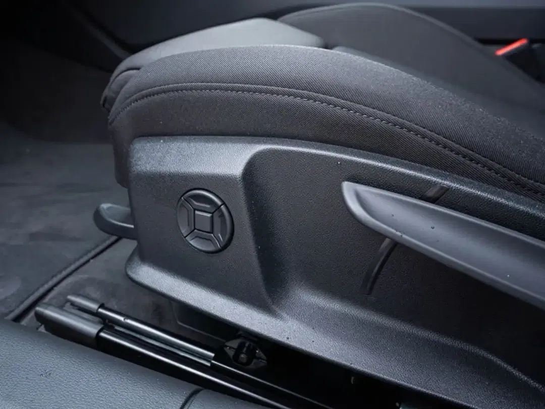 Audi A6 40 TDI S tronic Avant sport - Thumbnail 8