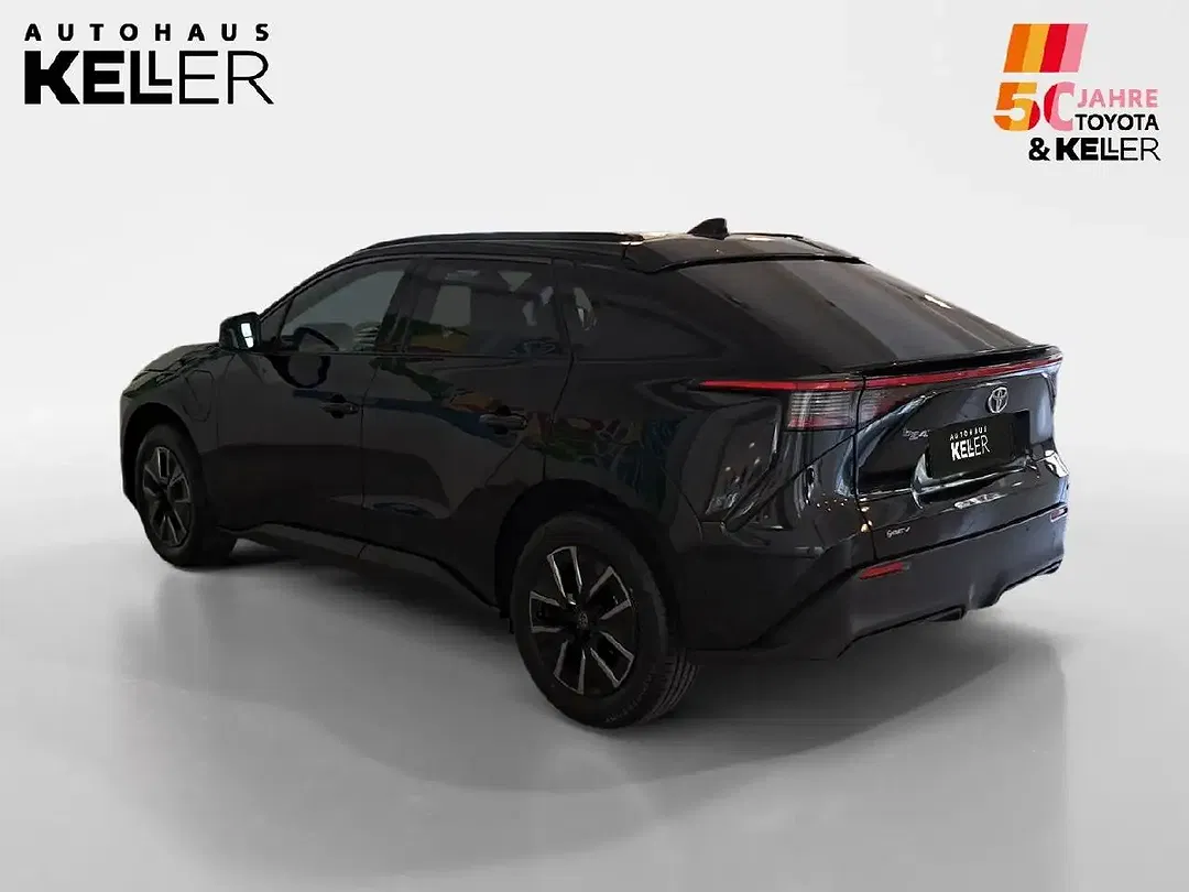Toyota bZ4X Teamplayer - Thumbnail 3