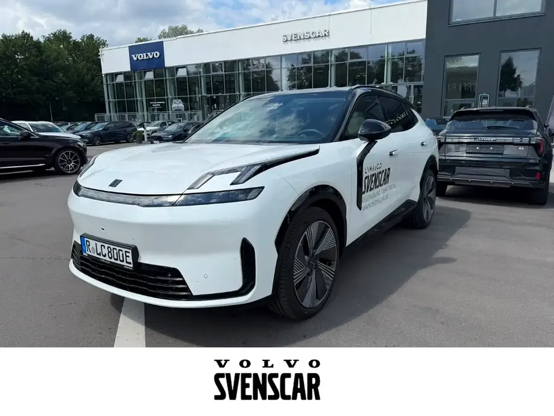 Lynk & Co 08 - foto 1