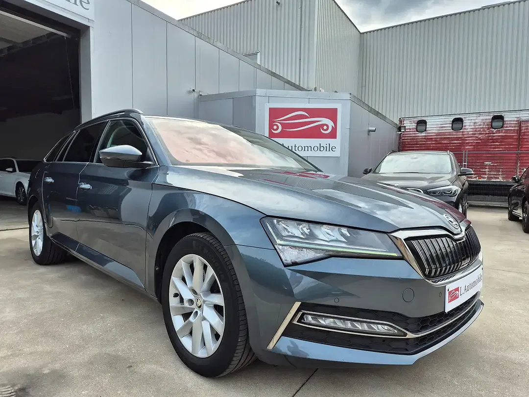 Skoda Superb 1.4 TSI iV PHEV Hybrid - foto 1
