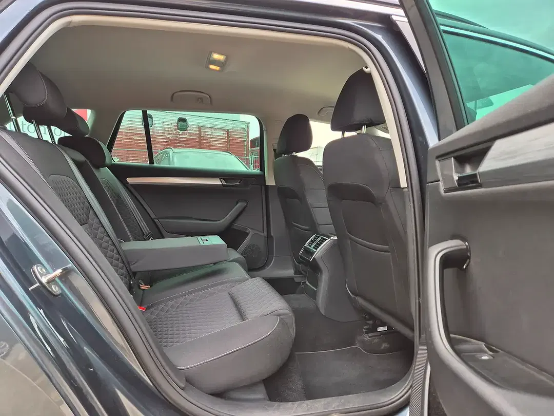 Skoda Superb 1.4 TSI iV PHEV Hybrid - Thumbnail 14