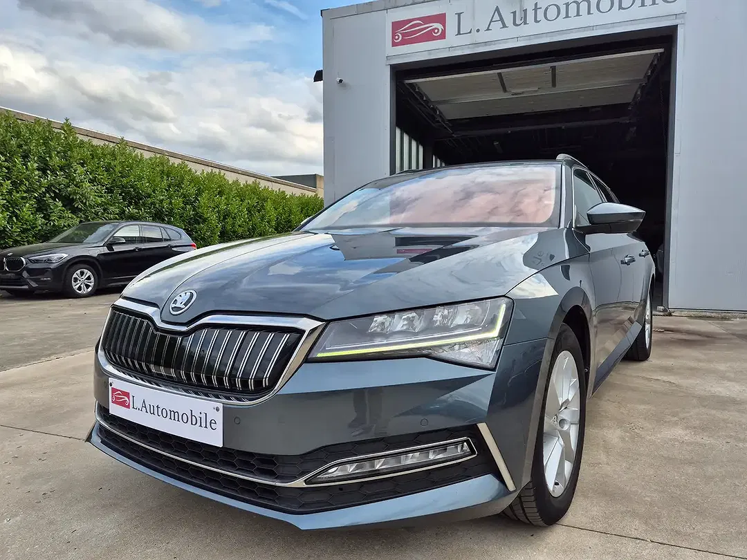 Skoda Superb 1.4 TSI iV PHEV Hybrid - Thumbnail 3