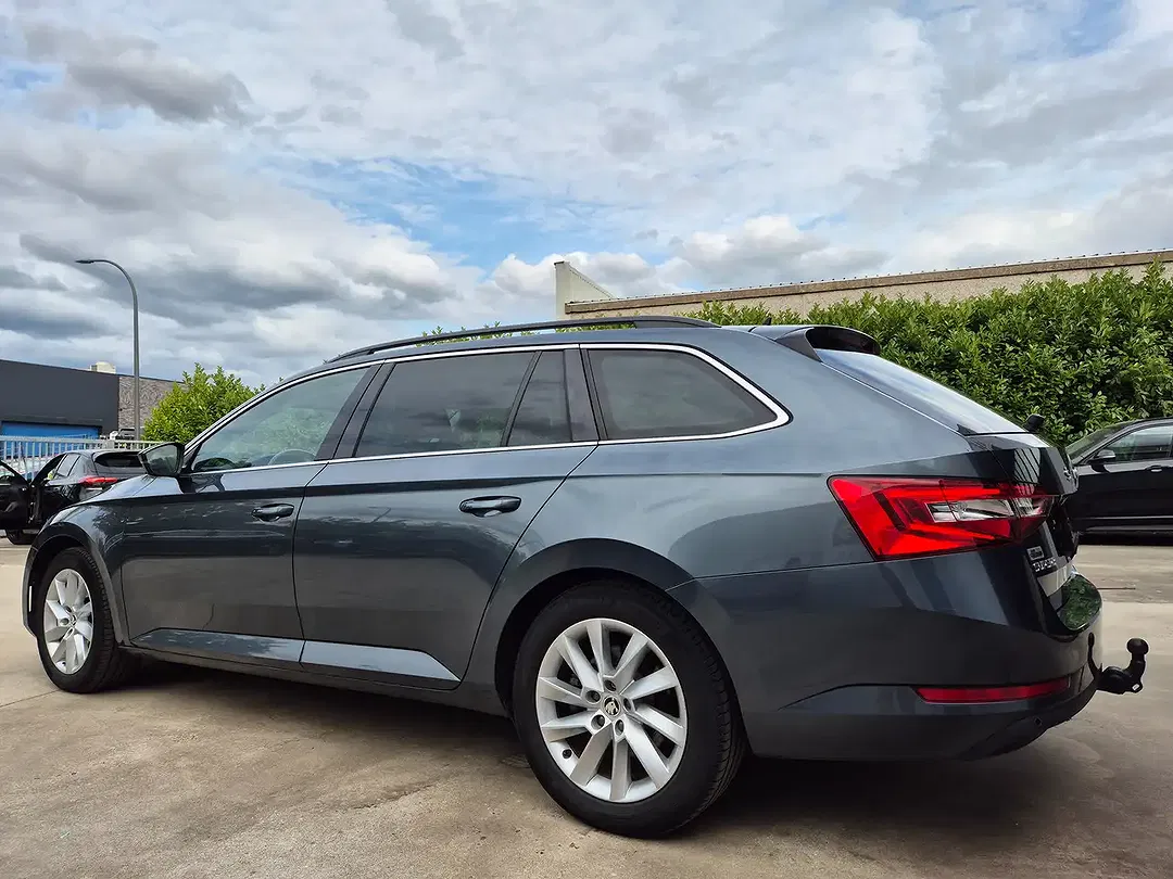 Skoda Superb 1.4 TSI iV PHEV Hybrid - Thumbnail 6