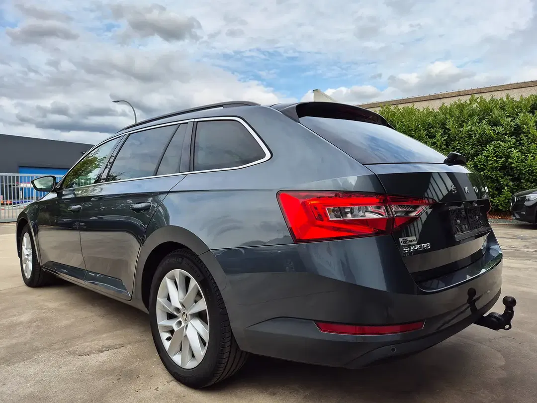 Skoda Superb 1.4 TSI iV PHEV Hybrid - Thumbnail 7