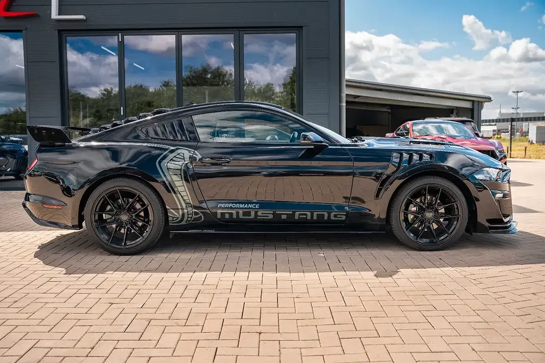 Ford Mustang 2.3 GT Premium - Thumbnail 12