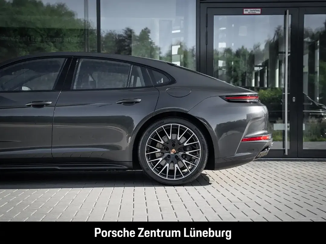 Porsche Panamera E-Hybrid 4 - Thumbnail 10