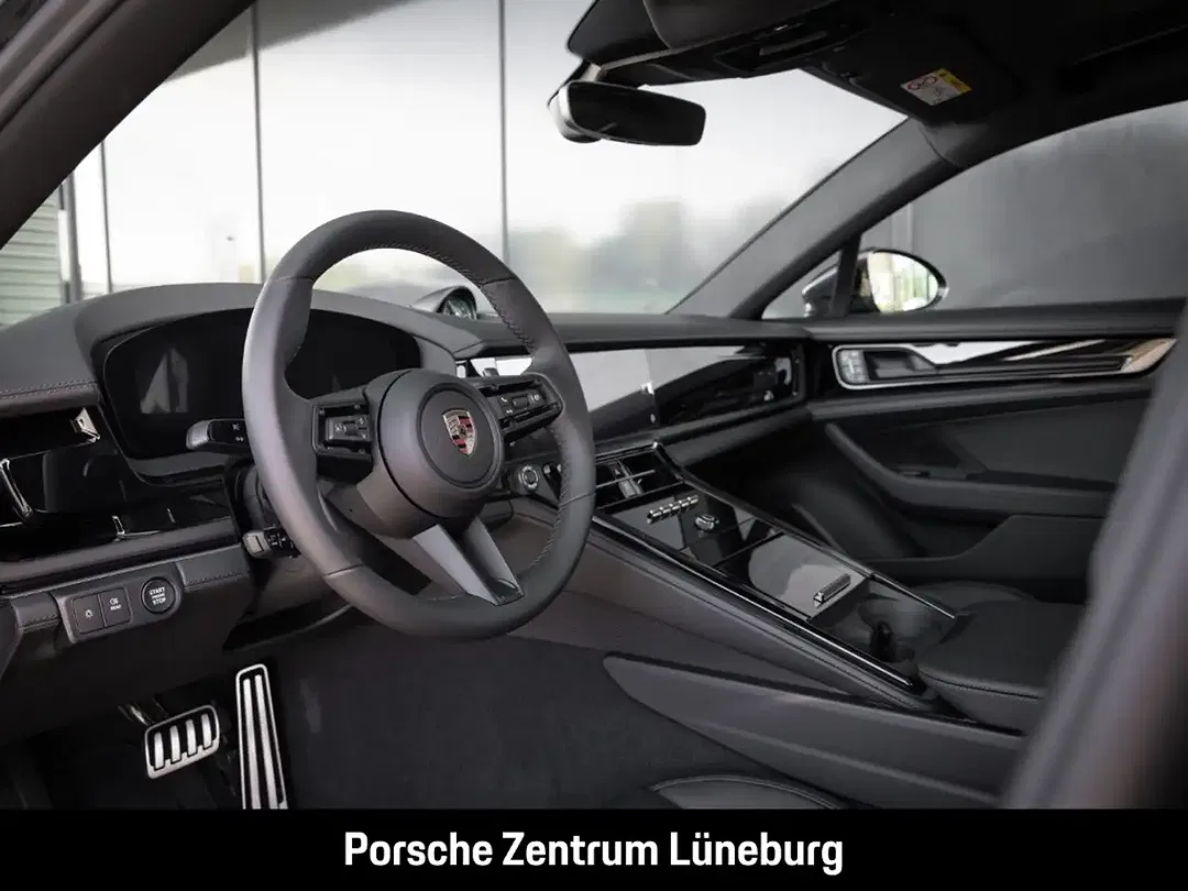 Porsche Panamera E-Hybrid 4 - Thumbnail 4