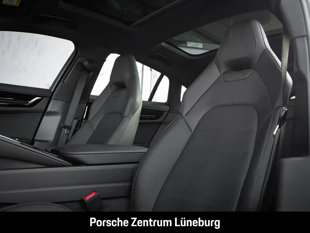 Porsche Panamera E-Hybrid 4 - Thumbnail 5