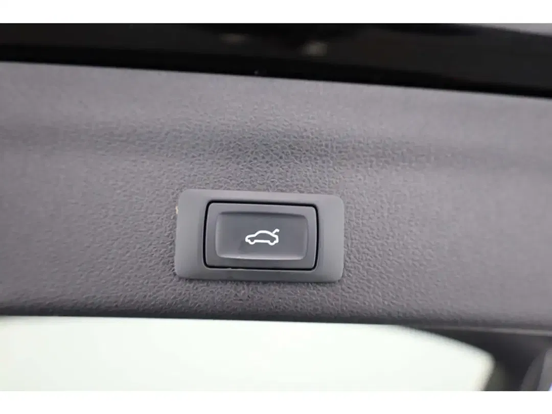 Audi A6 50 TFSI e quattro Avant sport - Thumbnail 17