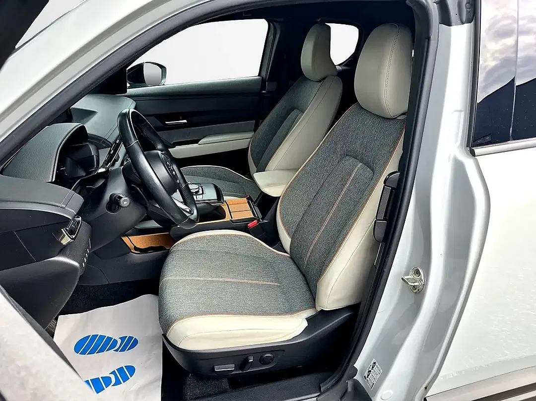 Mazda MX-30 - Thumbnail 11