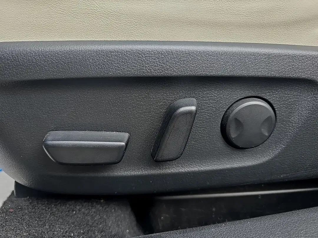 Mazda MX-30 - Thumbnail 21