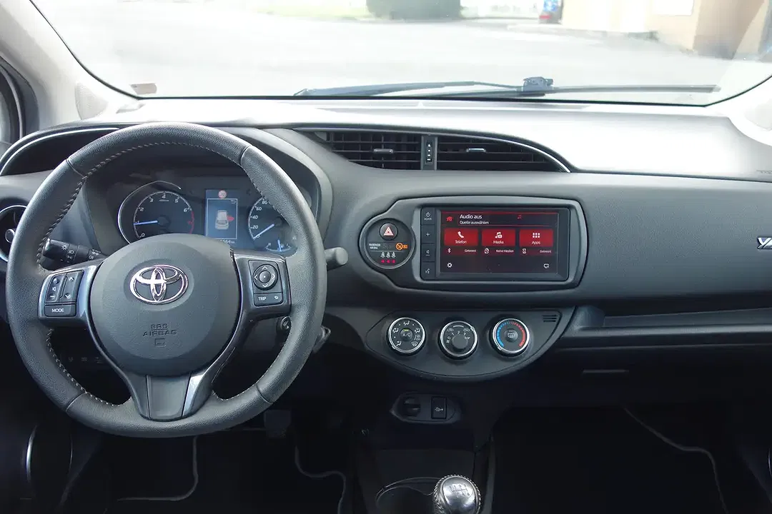 Toyota Yaris Team Deutschland - Thumbnail 10