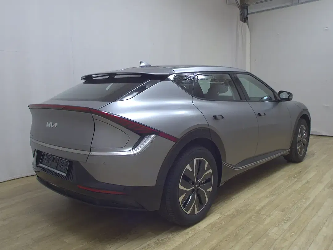 Kia EV6 - Thumbnail 5