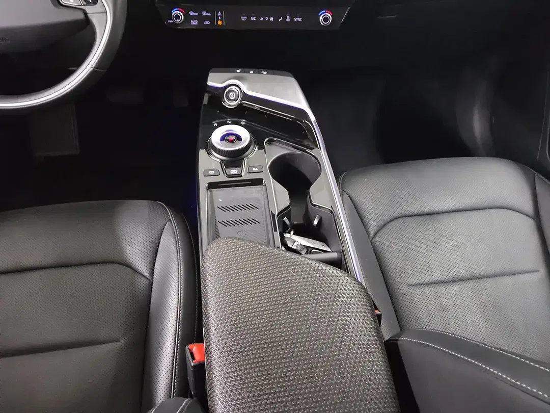 Kia EV6 - Thumbnail 7