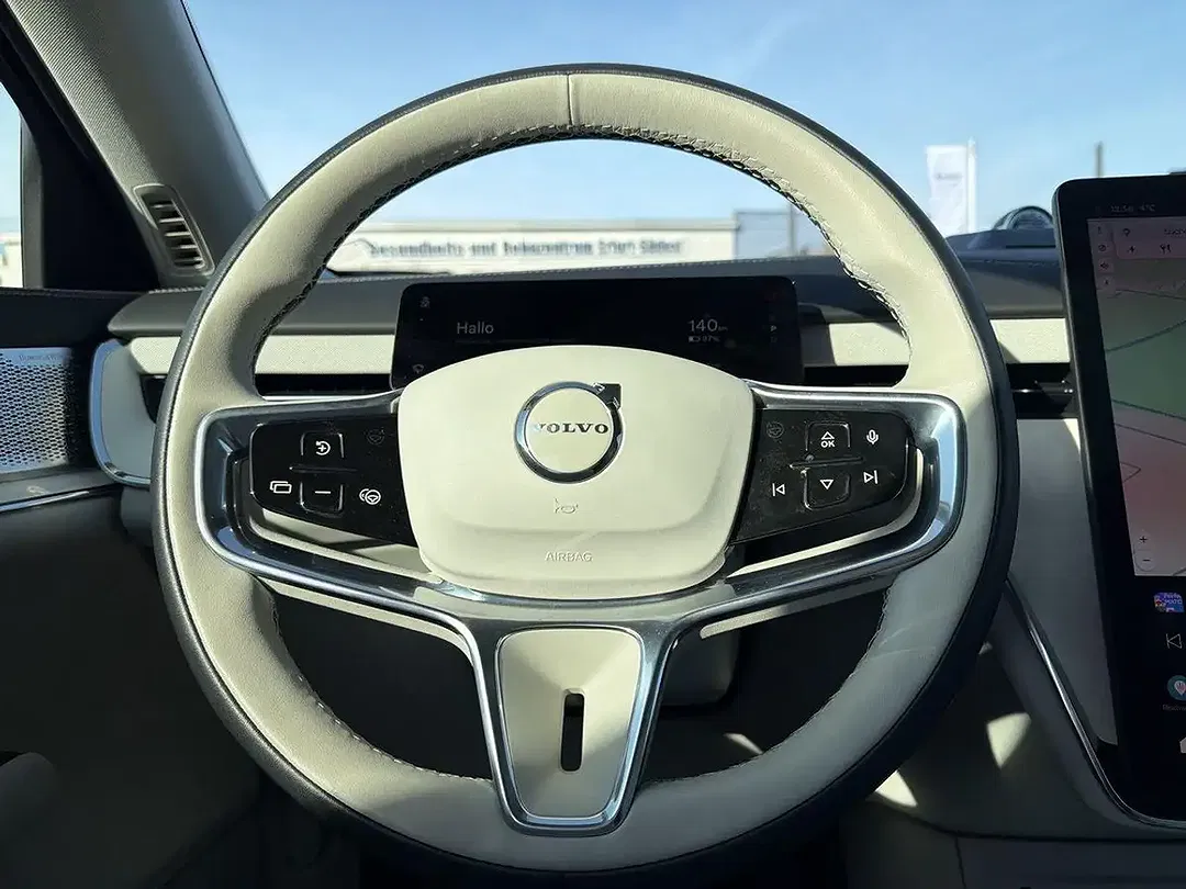 Volvo EX90 EV Single Motor Plus - Thumbnail 12