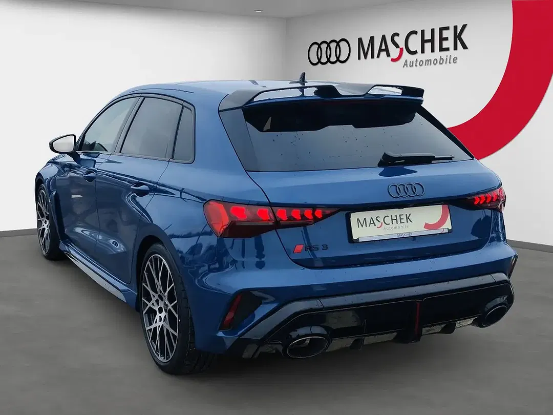 Audi RS3 Sportback - Thumbnail 3