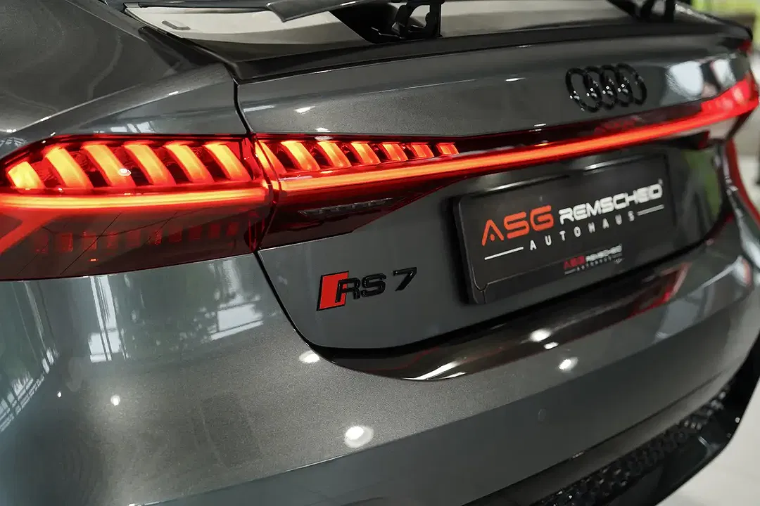 Audi RS7 - foto 14