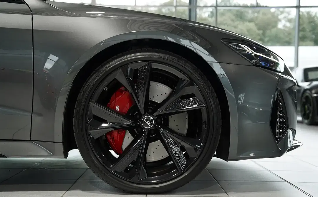 Audi RS7 - Thumbnail 6