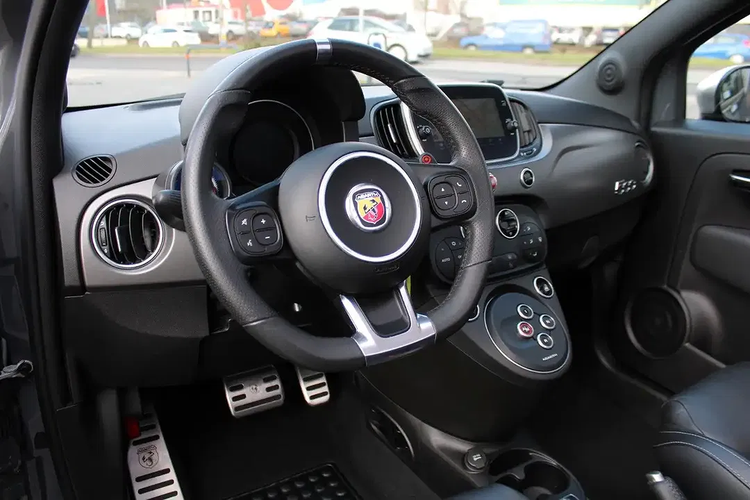 Abarth 595C Turismo - Thumbnail 13