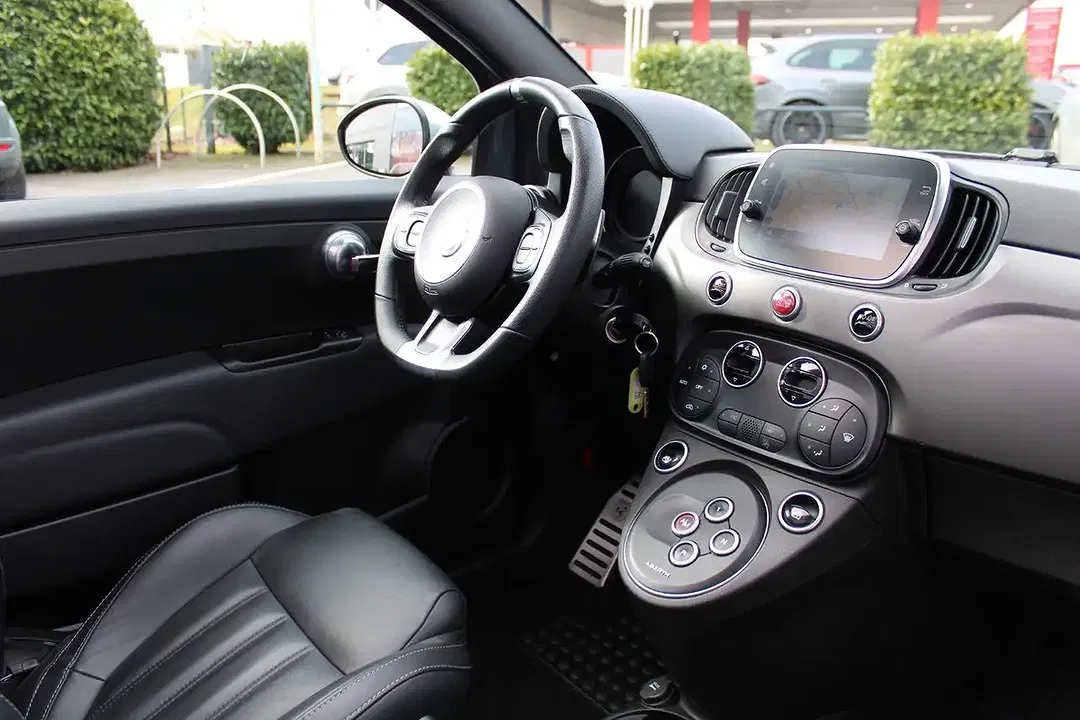 Abarth 595C Turismo - Thumbnail 8