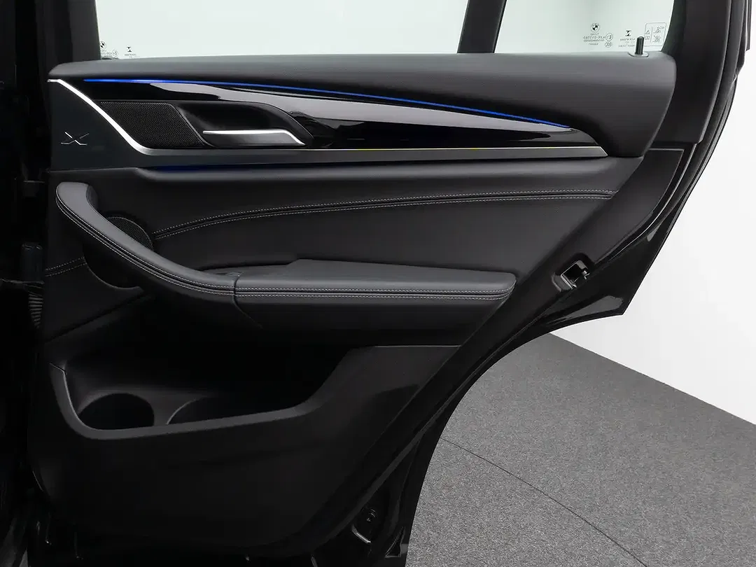 BMW X4 xLine - Thumbnail 31