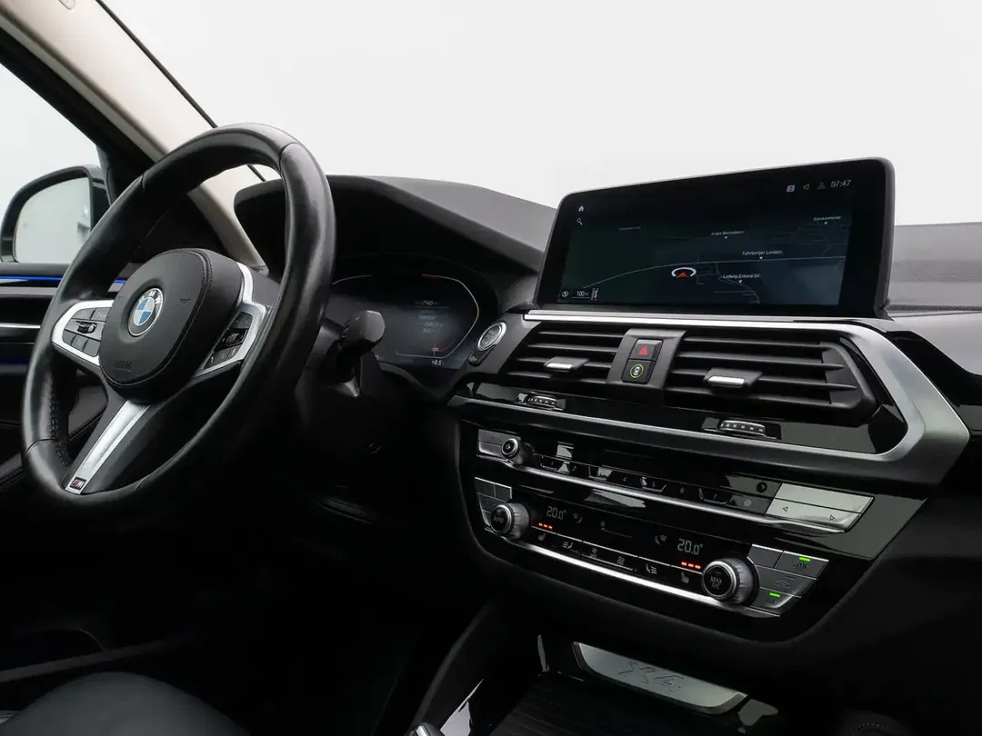 BMW X4 xLine - Thumbnail 36
