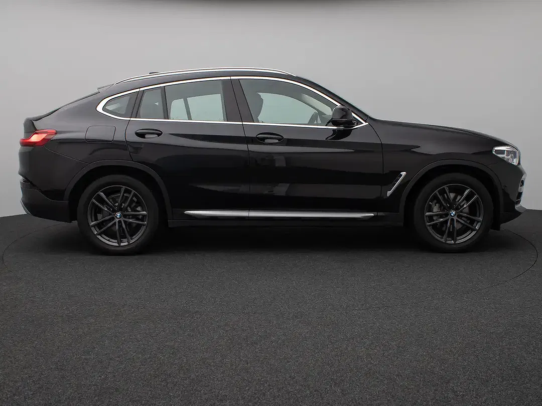 BMW X4 xLine - Thumbnail 4