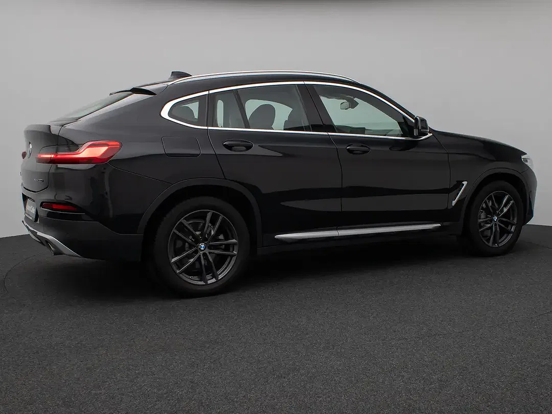 BMW X4 xLine - Thumbnail 5